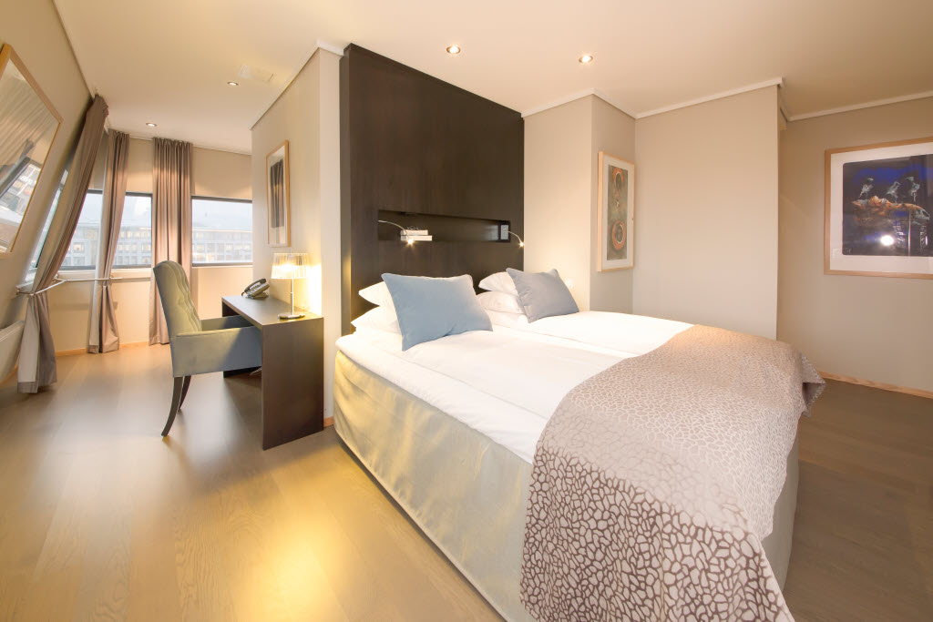 Kuvaoikeudet:: Tord-Erik Andresen, hotellfoto.no, +4798826280, post@hotellfoto.no Scandic Nidelven, Trondheim, junior suite, bed